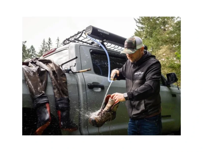 Cestovná sprcha YAKIMA ROADSHOWER MD 26L